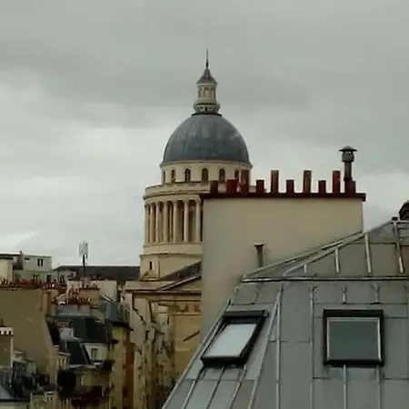 Coeur De Emplacement Exceptionnel Equipe Lumineux Calme Salle De Bains Place Maubert Ascenseur Climatisation Διαμέρισμα